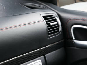 Image 71/75 of Porsche Cayenne GTS (2009)