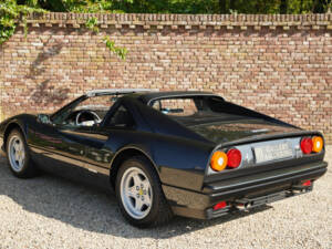 Image 2/50 of Ferrari 328 GTS (1987)