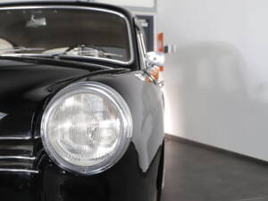 Image 3/37 of Mercedes-Benz 180 Db (1961)