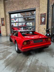 Bild 22/22 von Ferrari 328 GTS (1987)