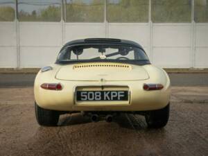 Image 20/50 of Jaguar E-Type 3.8 (1963)