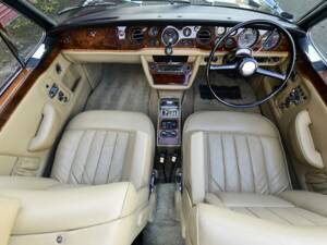 Bild 44/50 von Bentley Corniche I (1975)