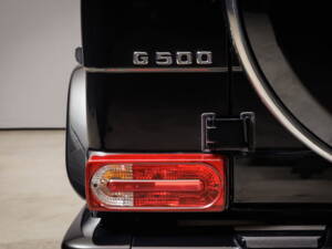 Image 24/32 of Mercedes-Benz G 500 (SWB) (2012)