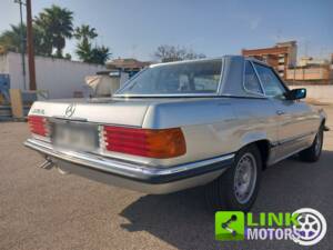 Image 2/10 of Mercedes-Benz 350 SL (1973)