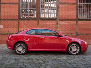 Afbeelding 9/40 van Alfa Romeo GT 2.0 JTS (2004)