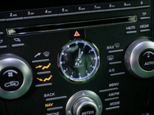 Immagine 18/43 di Aston Martin V8 Vantage (2010)