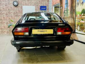 Image 4/11 de Alfa Romeo GTV6 3.0 (1984)