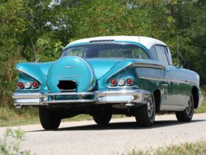 Image 5/13 of Chevrolet Impala Sport Coupe (1958)