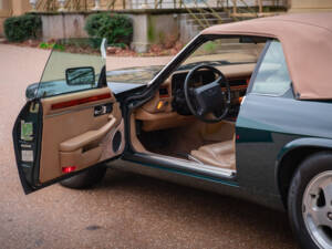 Image 5/34 of Jaguar XJS 4.0 (1995)