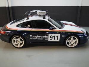 Image 27/50 de Porsche 911 Carrera (2005)
