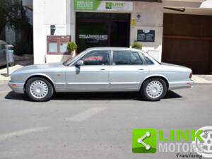 Image 6/10 of Jaguar XJ6 3.2 (1995)