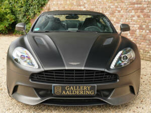 Immagine 5/50 di Aston Martin Vanquish (2017)