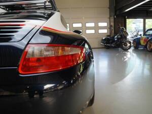 Image 35/50 de Porsche 911 Carrera (2005)