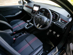 Image 2/33 of Renault Clio III 1.4 16V (2012)