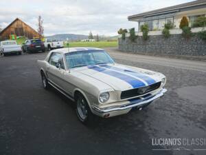 Image 13/74 of Ford Mustang 289 (1966)