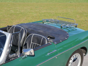 Bild 50/50 von MG MGB (1965)