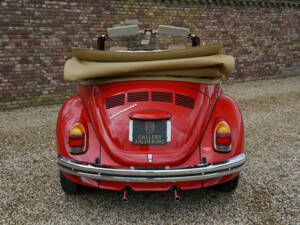 Image 20/50 of Volkswagen Beetle 1600 (1971)