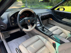 Imagen 32/77 de Porsche 928 GT (1990)