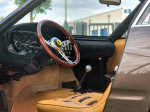 Image 12/26 of Ferrari 365 GTB&#x2F;4 Daytona (1970)