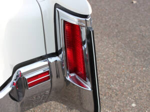 Image 11/35 of Cadillac Fleetwood Eldorado Coupe (1972)