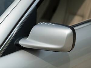 Bild 18/50 von BMW 745d (2005)