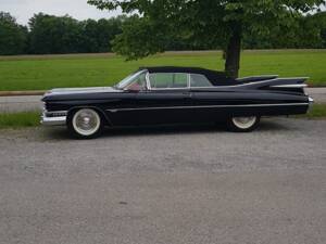 Image 1/4 of Cadillac 62 Convertible (1959)