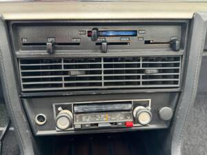 Image 32/73 of BMW 2,5 CS (1975)