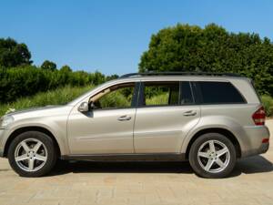 Bild 12/50 von Mercedes-Benz GL 420 CDI 4MATIC (2006)