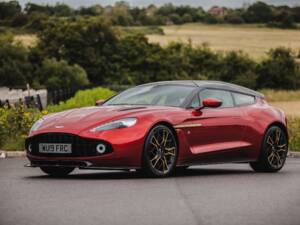 Immagine 8/48 di Aston Martin Vanquish Zagato Shooting Brake (2019)