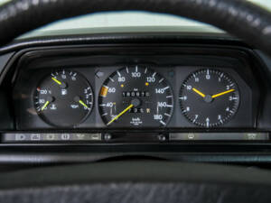 Image 14/50 de Mercedes-Benz 190 D (1985)