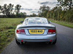 Image 7/38 de Aston Martin V12 Vanquish (2003)