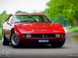 Image 34/80 of Ferrari 365 GTC&#x2F;4 (1972)