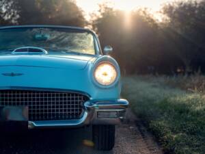 Bild 8/59 von Ford Thunderbird (1957)