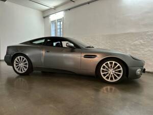 Image 9/20 of Aston Martin V12 Vanquish (2003)