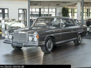 Image 1/15 de Mercedes-Benz 280 SE 3,5 (1970)