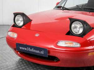 Bild 19/50 von Mazda MX-5 1.8 (1995)