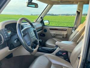 Image 12/14 of Land Rover Discovery 4.0 HSE (2000)