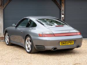 Image 3/50 of Porsche 911 Carrera 4S (2003)