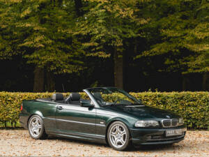 Imagen 13/78 de BMW 330Ci (2002)