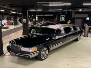 Immagine 2/30 di Lincoln Town Car (1992)