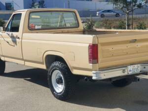 Bild 7/20 von Ford F-250 (1984)