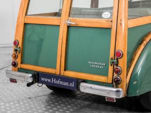 Image 25/50 of Morris Minor 1000 Traveller (1964)