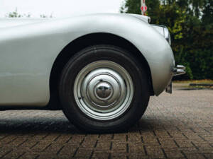 Image 27/43 de Jaguar XK 120 FHC (1952)