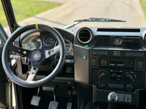 Immagine 19/56 di Land Rover Defender 130 Double Cab (2010)