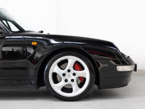 Afbeelding 27/32 van Porsche 911 Carrera 4S (1996)