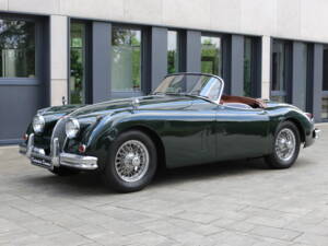 Image 4/31 of Jaguar XK 150 3.4 S OTS (1958)