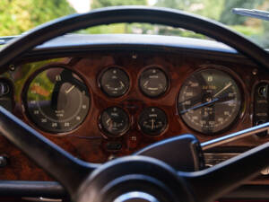 Image 13/25 of Bentley S 3 Continental (1963)