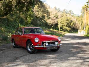 Image 4/77 of MG MGB GT (1972)