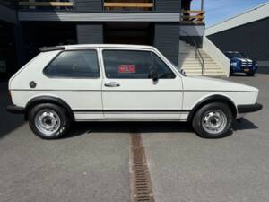 Image 7/22 of Volkswagen Golf Mk I GTI 1.8 (1983)