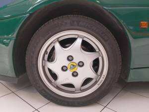 Image 36/46 of Lotus Elan SE (1992)